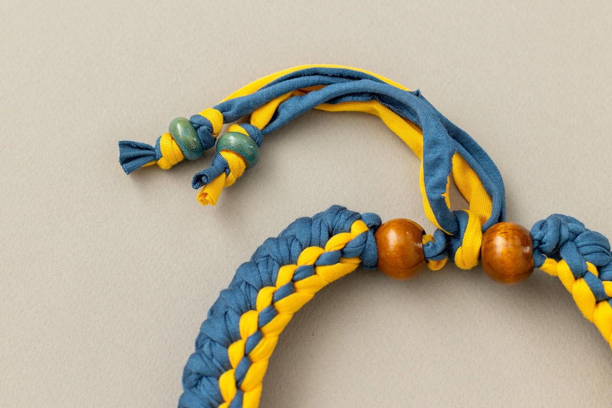 Collana ottanio e giallo