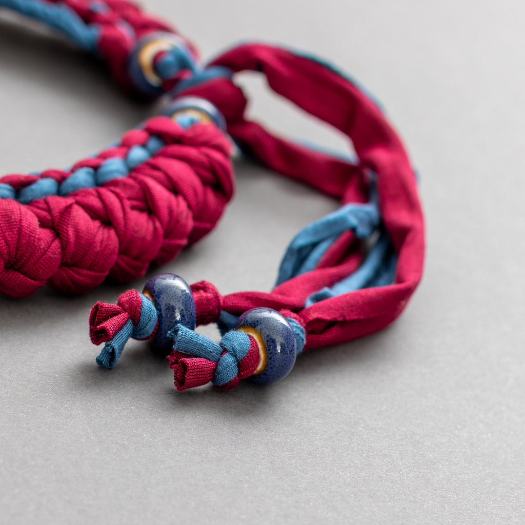 Collana bordeaux e ottanio