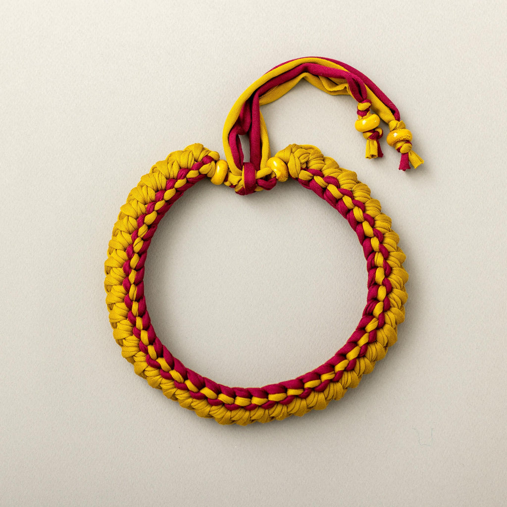 Collana senape e bordeaux
