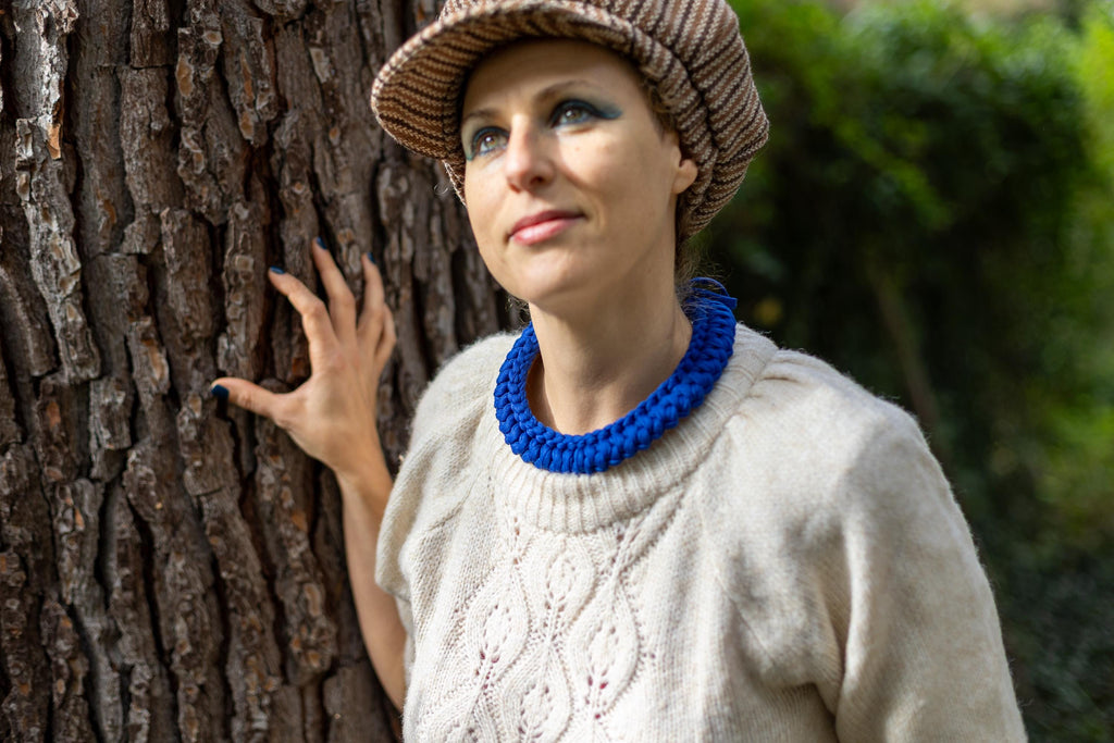 Collana blu elettrico