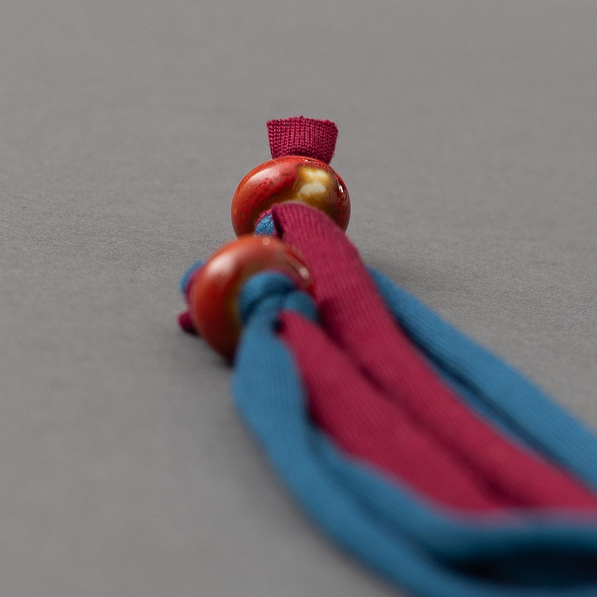 Collana ottanio e bordeaux