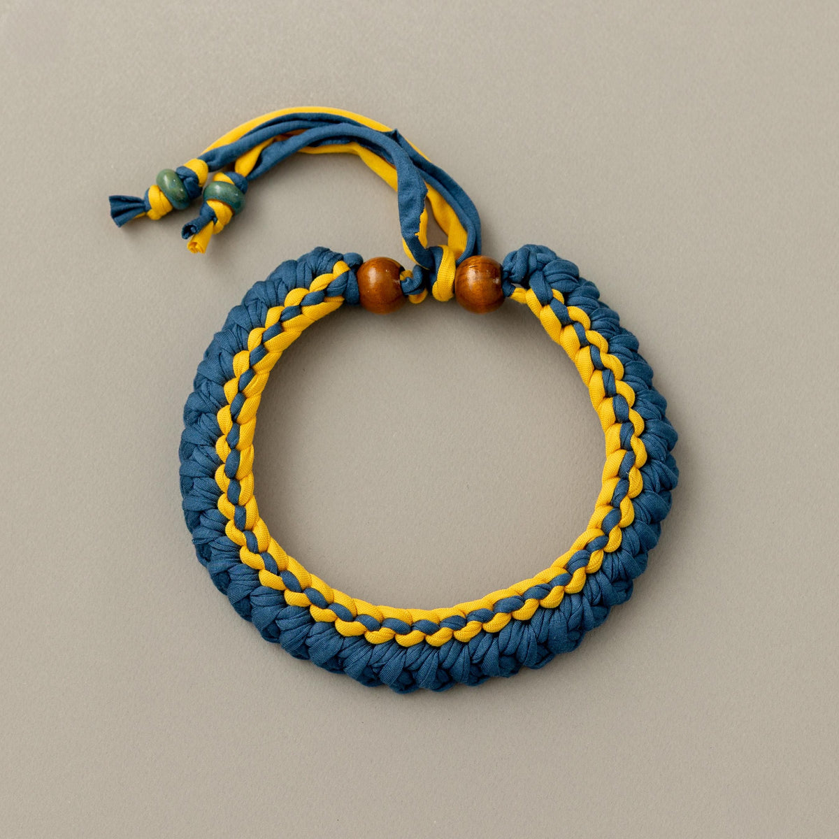 Collana ottanio e giallo