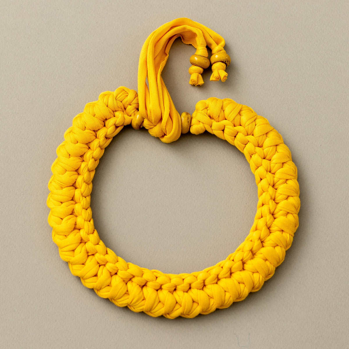 Collana giallo papera