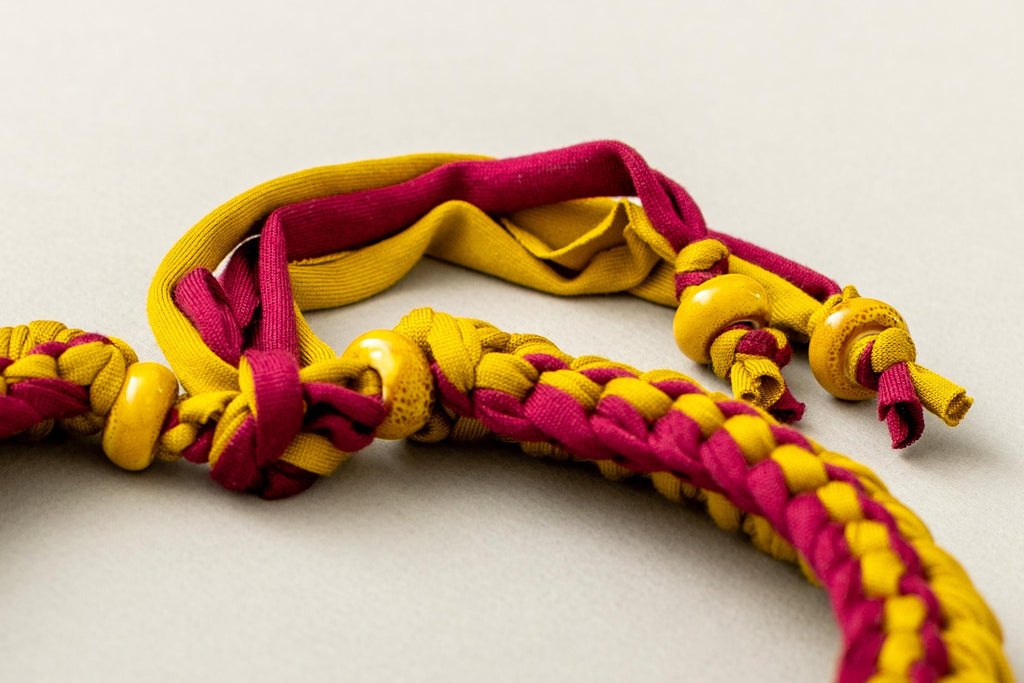 Collana senape e bordeaux