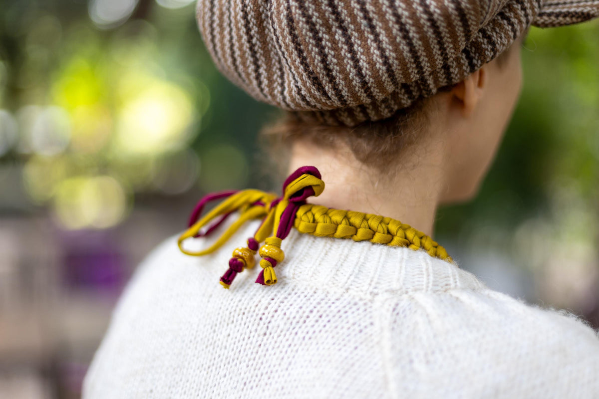 Collana senape e bordeaux