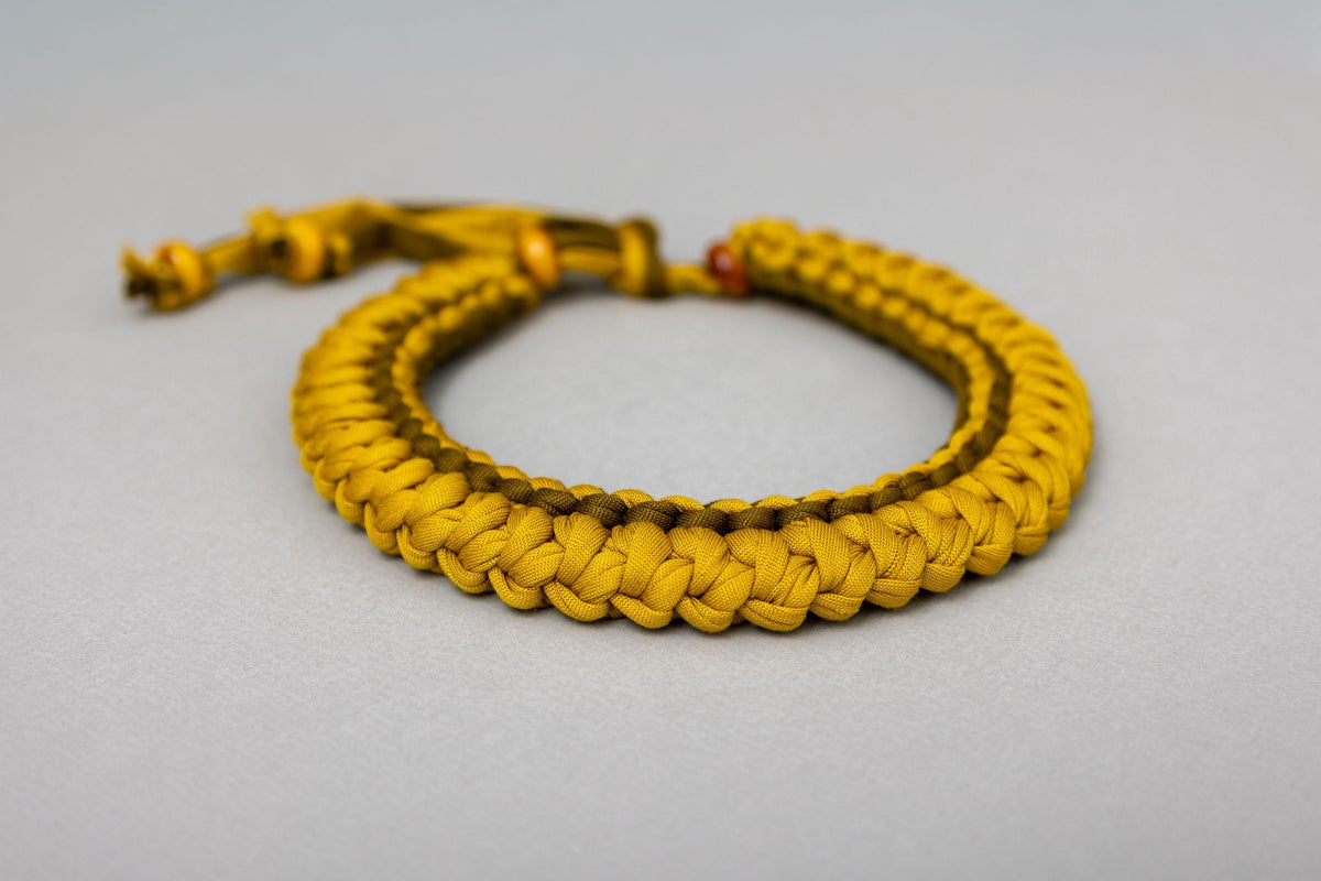 Collana senape e verde militare