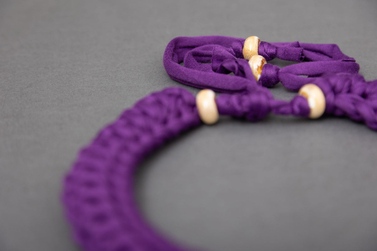 Collana viola intenso