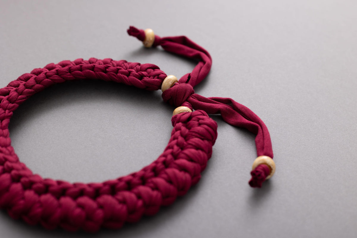 Collana rosso vino