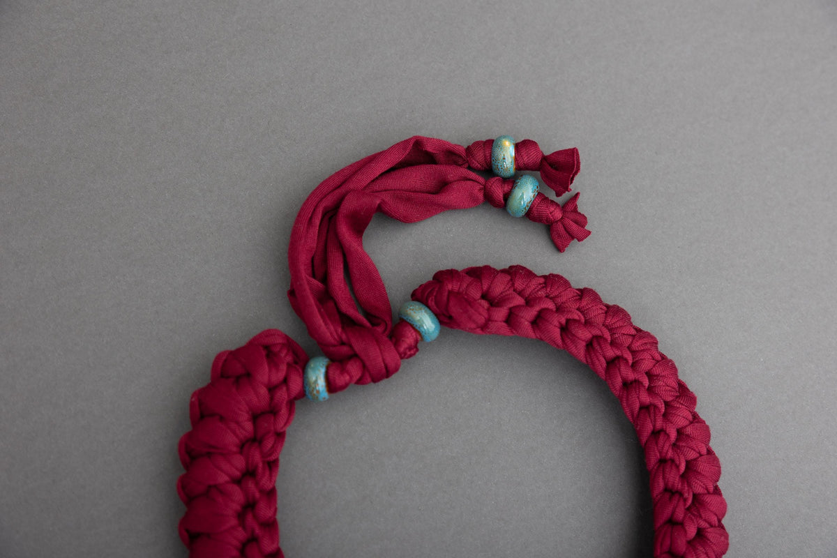 Collana rosso vino