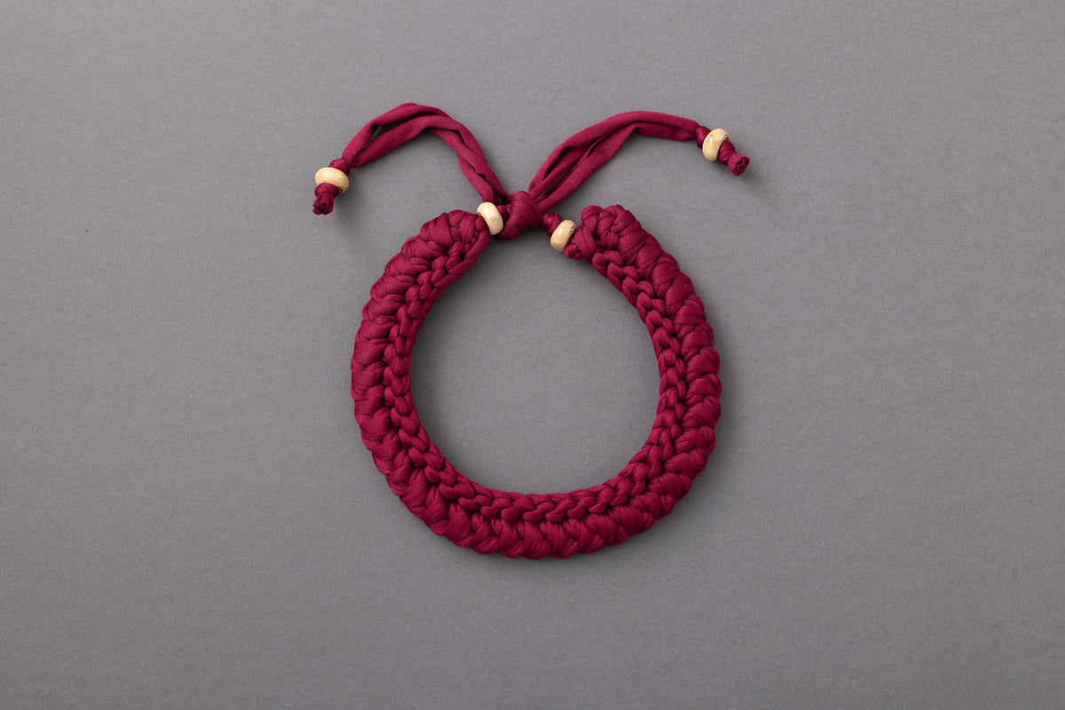 Collana rosso vino